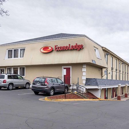 Econo Lodge Near Quantico Marine Base Дамфріс Екстер'єр фото