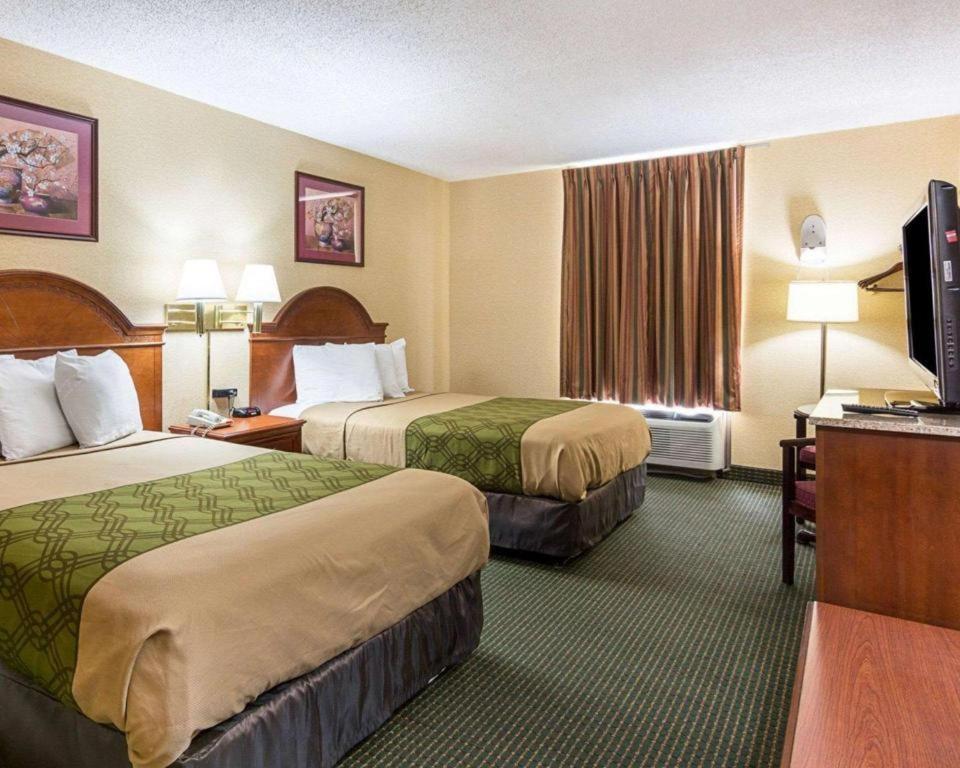 Econo Lodge Near Quantico Marine Base Дамфріс Екстер'єр фото