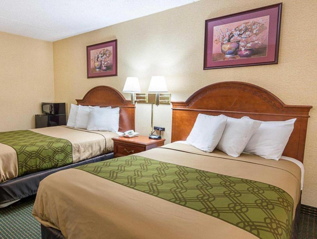 Econo Lodge Near Quantico Marine Base Дамфріс Екстер'єр фото