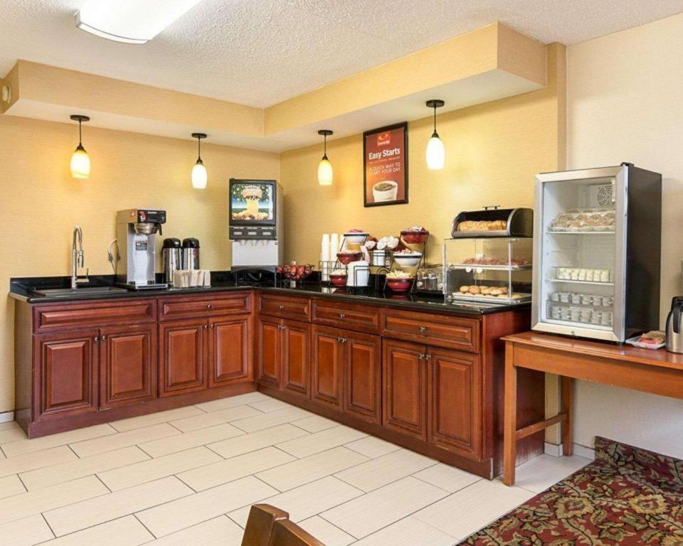 Econo Lodge Near Quantico Marine Base Дамфріс Екстер'єр фото